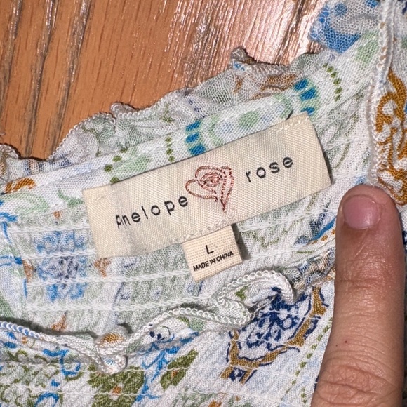 Patterned Maxi Dress - Picture 3 of 6